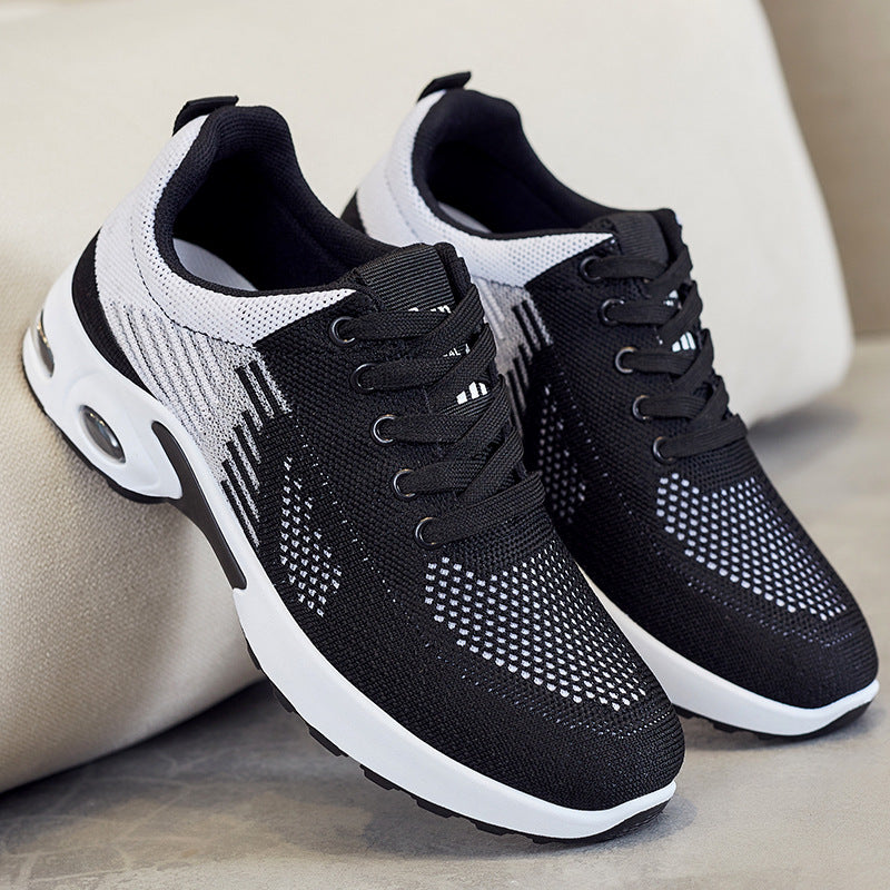 G-815 Negro los zapatos más transpirables y ligeros para cualquier actividad diaria. Dotados de un tejido de malla recubierto de alta calidad, cordones clásicos, estilo unisex. Con una suela antideslizable con burbujas de aire para un mejor confort. Estos zapatos son una excelente opción tanto para el deporte como para el paseo o el trabajo. ¡Combínalos con jeans casuales o ropa deportiva para lucir con estilo!