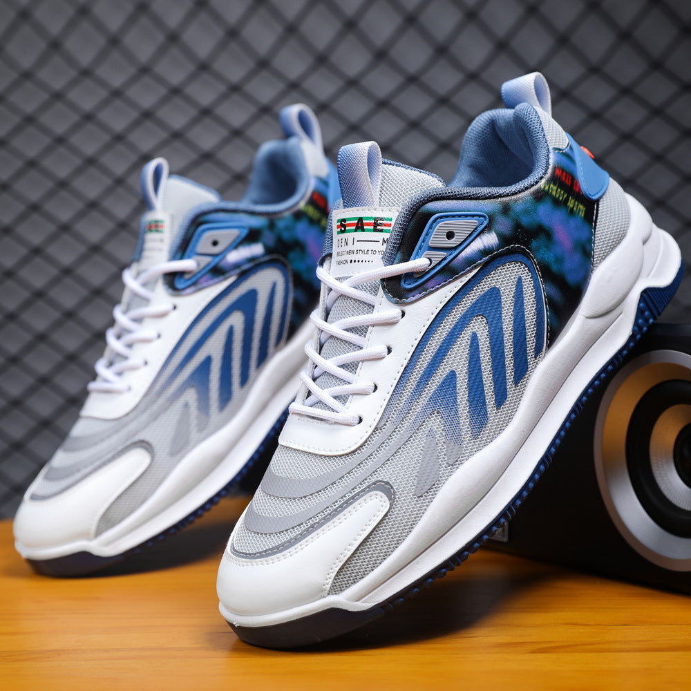 Las W070 Azul se caracterizan por su estilo informal y deportivo, elegante y moderno. Están fabricadas con una malla transpirable y absorbe el sudor anti olores, además de disponer de un revestimiento de poliéster para un ajuste perfecto entre la costura y los dedos del pie. Su suela perfecta ofrece un mayor agarre al suelo y resistencia y durabilidad.