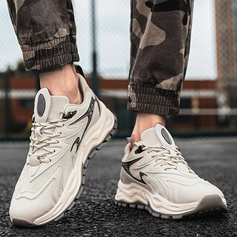 Presentando el 042-Beige, tenis informales perfectos para todas las actividades diarias. Están hechos con tejido de malla que proporciona alto rendimiento, imitación de piel de becerro para la comodidad y el estilo, y una suela ligera antideslizable para la estabilidad y la tracción. Además, los cordones cilíndricos aseguran un ajuste perfecto y permiten la transpiración todo el día.