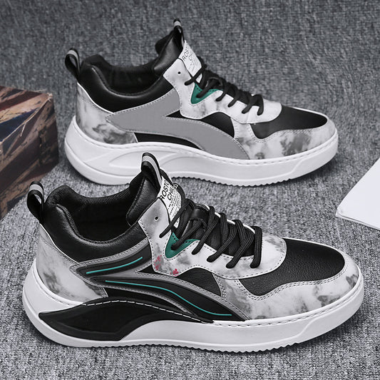 Las 044- Negro son zapatillas de estilo botín ideales para practicar patineta. Cuentan con atado fuerte para mayor ajuste, imitación de cuero para mayor comodidad, transpirables para mantener los pies secos, suela antideslizante para garantizar un mejor agarre al suelo y un estilo juvenil cool a la moda. Perfectas para la patineta.