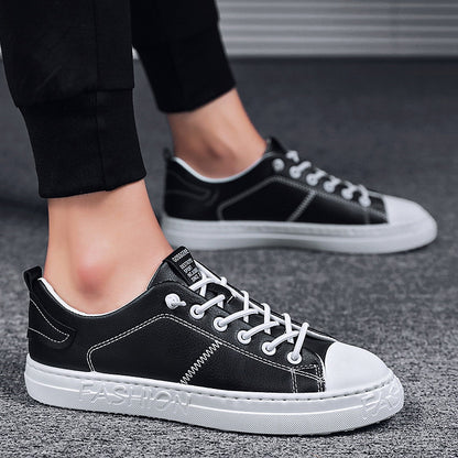Descubre la comodidad, la versatilidad y el estilo casual de los CD01-Negro. Estos zapatos de cuero están disponibles en una variedad de colores para combinar con tu look personal.  son perfectos para los que buscan un estilo moderno sin comprometer la comodidad. ¡Tus pies te lo agradecerán! correas elásticas para mayor ajuste o bien dejarlas sueltas, tejido sobrepuesto. Suela plana y cómoda. 