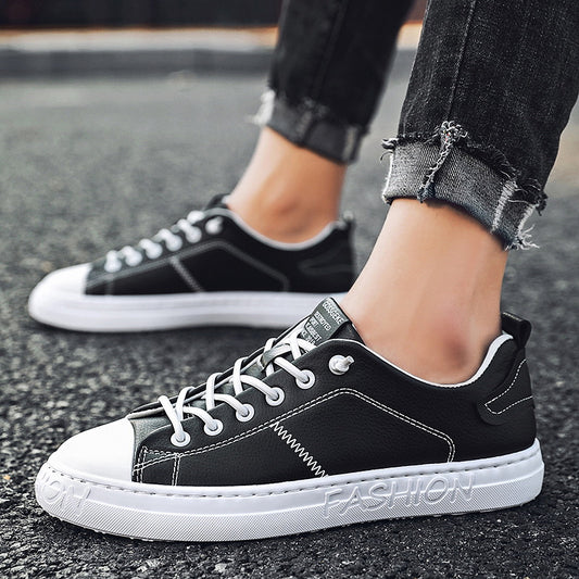 Descubre la comodidad, la versatilidad y el estilo casual de los CD01-Negro. Estos zapatos de cuero están disponibles en una variedad de colores para combinar con tu look personal.  son perfectos para los que buscan un estilo moderno sin comprometer la comodidad. ¡Tus pies te lo agradecerán! correas elásticas para mayor ajuste o bien dejarlas sueltas, tejido sobrepuesto. Suela plana y cómoda. 
