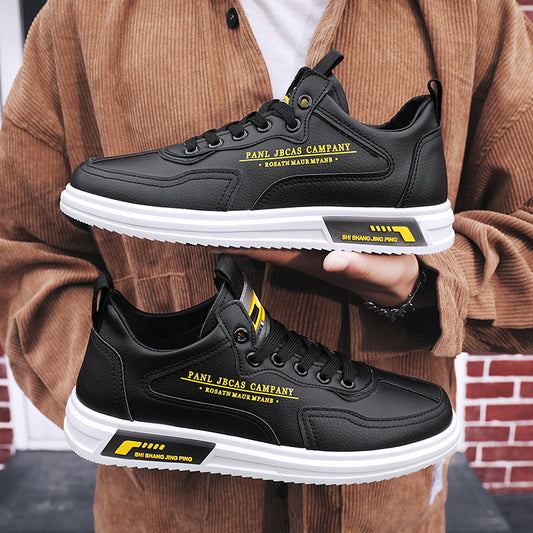 Los zapatos Y602 Negro son ideales, Impermeables, para hombres que valoran la comodidad con estilo.  lazos clásicos. Estas zapatillas blancas ofrecen suela ligera, transpirable, con diseño antideslizante para mayor agarre al suelo. La suela dentada otorga un plus de estilo y comodidad. ¡Un excelente calzado para usar con tus atuendos informales! 