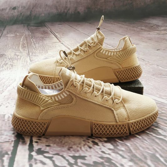 Los zapatos 033-Beige de estilo veraniego tienen un diseño bajo, unisex y formal. Suela antideslizante y sistema de amortiguación son claves para la comodidad durante el uso. El material con fibras de alta resistencia, cordones elásticos, y áreas estratégicas proveen un ajuste seguro y sujeción al pie. La elasticidad y transpirabilidad mejoran la movilidad. No son impermeables.