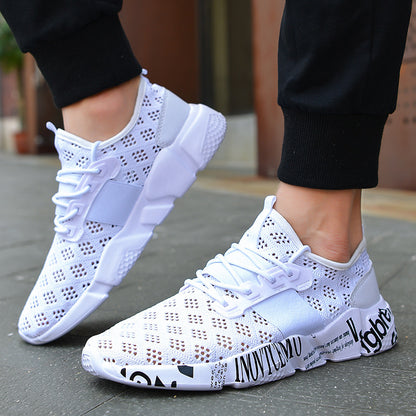 006-Blanco es la zapa perfecta para un estilo semiformal. Fabricado con tejido Maya ultra transpirable, se adapta a tus pies para una comodidad óptima al caminar. La suela plegable, flexible y resistente, permite estar seguros de tener un calzado resistente para usar en distintas ocasiones.